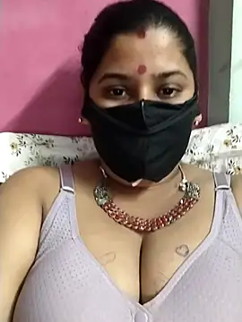 pinkisaha75 online show from April 7, 2026, 1:57 pm