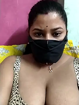 pinkisaha75 online show from April 28, 2026, 12:42 am