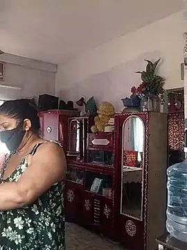 pinkisaha75 online show from February 28, 2026, 7:08 am