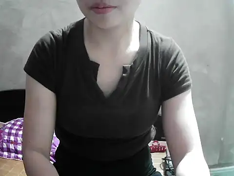 Snapshot of Ana_2023 chatting on June 1, 2026, 1:17 am Ana 2023 online show from June 1, 2026, 1:17 am