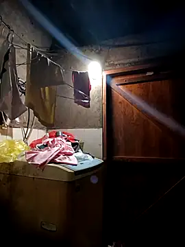 yu--yo online show from April 14, 2026, 2:22 pm