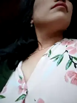 yu--yo online show from April 8, 2026, 10:55 pm