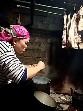 yu--yo online show from February 17, 2026, 10:34 am