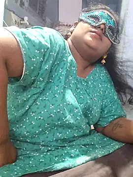 divyasree1431 online show from April 25, 2026, 4:37 pm