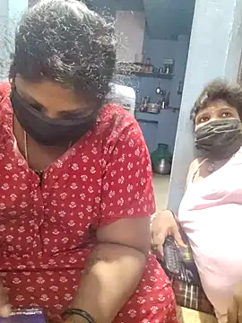 divyasree1431 online show from May 11, 2026, 3:18 pm