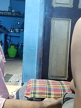 divyasree1431 online show from February 1, 2026, 7:56 pm