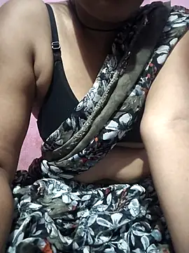 Snapshot of Nilam_cute chatting on May 24, 2026, 9:58 pm Nilam cute online show from May 24, 2026, 9:58 pm