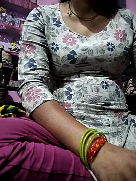 Snapshot of Nilam_cute chatting on April 6, 2026, 6:42 pm Nilam cute online show from April 6, 2026, 6:42 pm