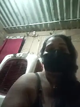 Hotnidhisexih online show from June 5, 2026, 5:29 pm
