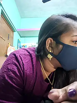 Snapshot of Tamil_Hot_Priya chatting on January 17, 2026, 9:02 am Tamil Hot Priya online show from January 17, 2026, 9:02 am