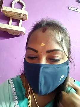 Tamil Hot Priya online show from January 12, 2026, 7:04 am