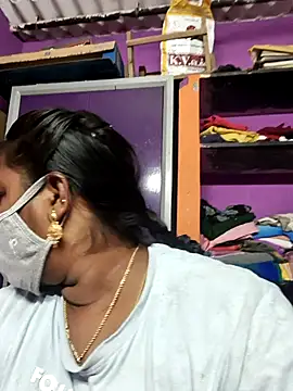 Snapshot of Tamil_Hot_Priya chatting on February 4, 2026, 3:51 pm Tamil Hot Priya online show from February 4, 2026, 3:51 pm