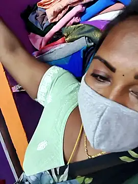 Snapshot of Tamil_Hot_Priya chatting on February 2, 2026, 7:35 pm Tamil Hot Priya online show from February 2, 2026, 7:35 pm