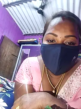 Snapshot of Tamil_Hot_Priya chatting on January 13, 2026, 6:12 pm Tamil Hot Priya online show from January 13, 2026, 6:12 pm