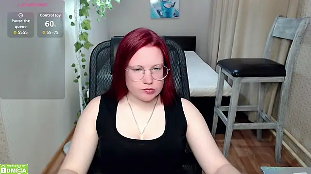 Snapshot of kuri_u chatting on February 15, 2026, 8:35 am kuri u online show from February 15, 2026, 8:35 am