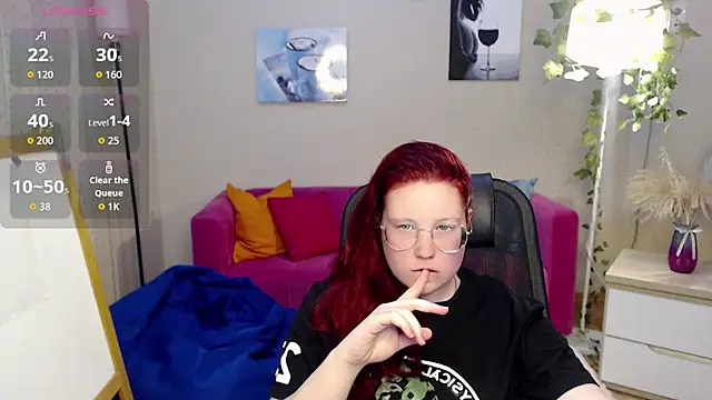 Snapshot of kuri_u chatting on April 23, 2026, 10:44 am kuri u online show from April 23, 2026, 10:44 am