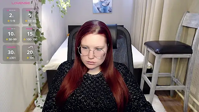 Snapshot of kuri_u chatting on March 6, 2026, 10:43 am kuri u online show from March 6, 2026, 10:43 am