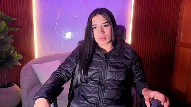 Snapshot of zoevg chatting on April 10, 2026, 12:01 pm zoevg online show from April 10, 2026, 12:01 pm