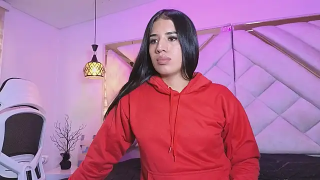 Snapshot of zoevg chatting on April 8, 2026, 12:06 pm zoevg online show from April 8, 2026, 12:06 pm