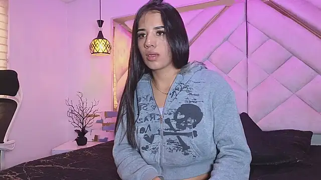 Snapshot of zoevg chatting on March 16, 2026, 12:31 pm zoevg online show from March 16, 2026, 12:31 pm