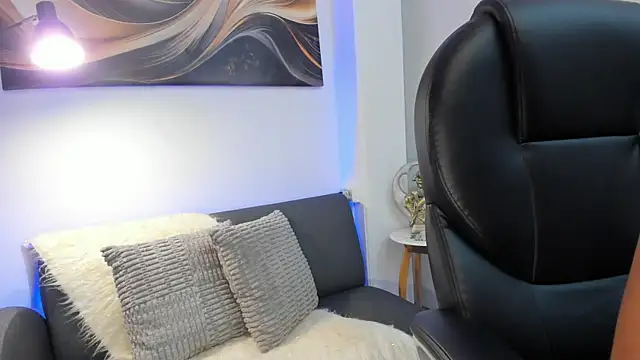 Britney Cortez online show from February 12, 2026, 12:27 pm