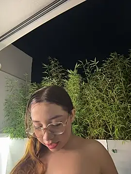 AliciaWhite nt online show from May 16, 2026, 3:49 am