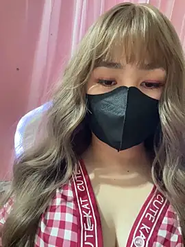 -Violet-t online show from March 2, 2026, 2:13 pm