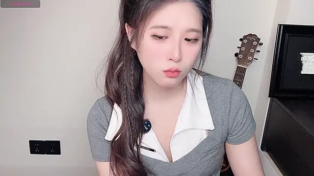 Snapshot of Starlets77 chatting on January 19, 2026, 1:26 pm Starlets77 online show from January 19, 2026, 1:26 pm