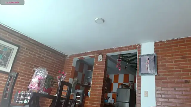 Lia rouse04 online show from February 27, 2026, 1:11 pm