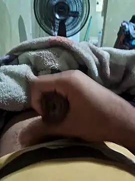 Snapshot of Utaca02 chatting on February 6, 2026, 12:28 am Utaca02 online show from February 6, 2026, 12:28 am