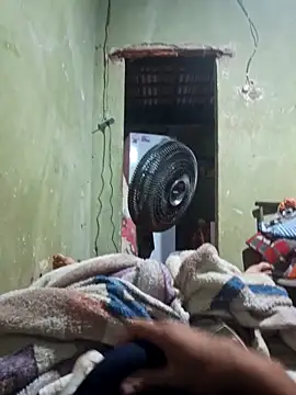 Snapshot of Utaca02 chatting on February 2, 2026, 8:30 pm Utaca02 online show from February 2, 2026, 8:30 pm