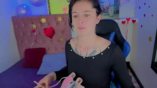 Harley quinzell online show from February 23, 2026, 7:03 pm