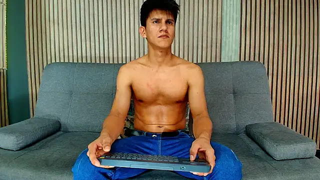 Snapshot of Atlas_desire chatting on February 23, 2026, 7:36 pm Atlas desire online show from February 23, 2026, 7:36 pm