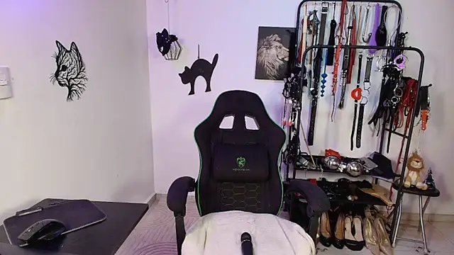 Snapshot of ariannaconnor_ chatting on March 27, 2026, 1:34 pm ariannaconnor online show from March 27, 2026, 1:34 pm