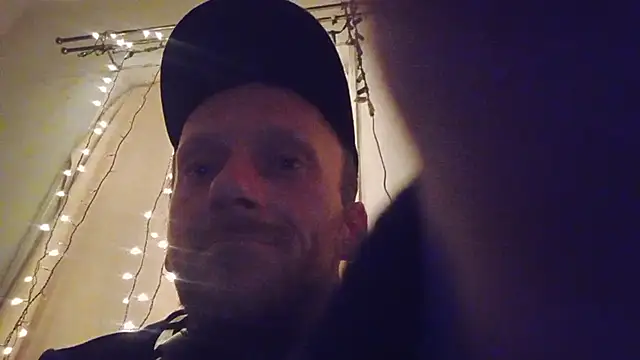 Snapshot of YeahDaynight2 chatting on January 8, 2026, 1:55 am YeahDaynight2 online show from January 8, 2026, 1:55 am