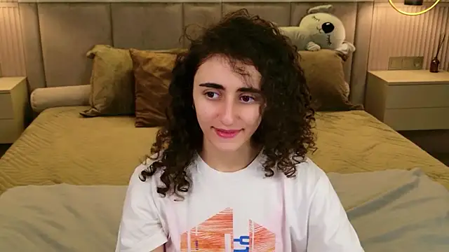 Snapshot of Susan_Fors chatting on March 8, 2026, 6:28 am Susan Fors online show from March 8, 2026, 6:28 am