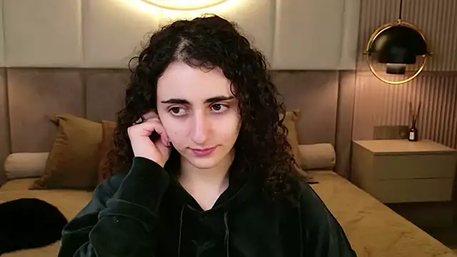 Snapshot of Susan_Fors chatting on March 28, 2026, 5:52 am Susan Fors online show from March 28, 2026, 5:52 am