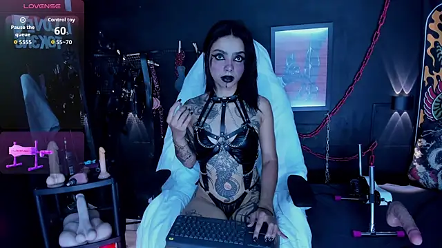 Electra Darkk online show from May 25, 2026, 5:00 pm