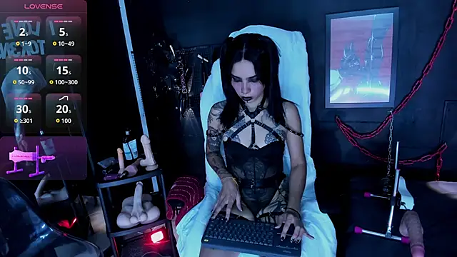 Electra Darkk online show from May 15, 2026, 5:11 pm