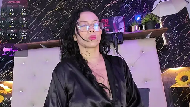 Snapshot of Renata_blue chatting on April 5, 2026, 9:21 pm Renata blue online show from April 5, 2026, 9:21 pm