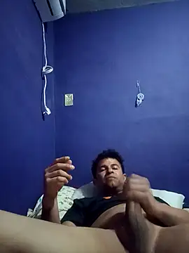 yoguitolokoche online show from February 3, 2026, 9:47 am