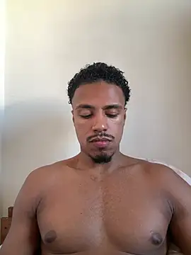 LorenzoBlack27 online show from June 26, 2026, 8:25 pm