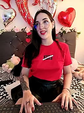 Snapshot of RoseNyx chatting on February 14, 2026, 9:26 pm RoseNyx online show from February 14, 2026, 9:26 pm