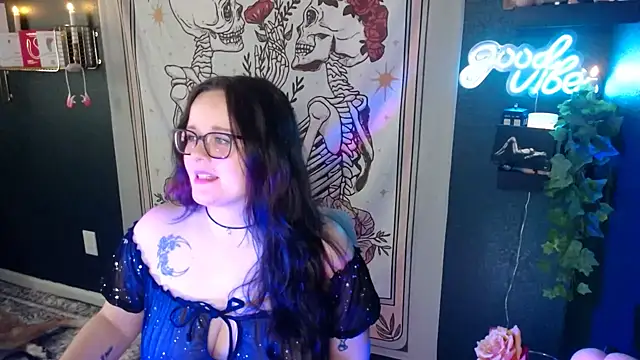 Snapshot of HazeyViolet333 chatting on March 24, 2026, 7:14 pm HazeyViolet333 online show from March 24, 2026, 7:14 pm