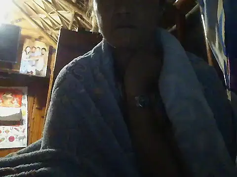 lovelyxxx88 online show from January 16, 2026, 8:57 pm