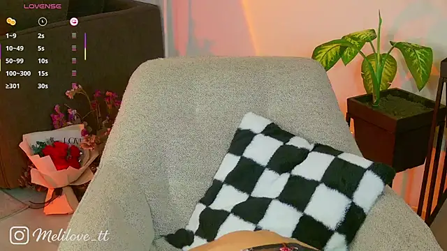 Snapshot of MelyTaylor_ chatting on February 5, 2026, 9:54 pm MelyTaylor online show from February 5, 2026, 9:54 pm