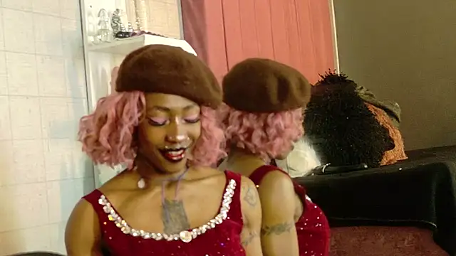 Snapshot of DaniaMarcell chatting on April 1, 2026, 5:20 am DaniaMarcell online show from April 1, 2026, 5:20 am