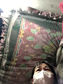 -Mery- online show from January 8, 2026, 10:27 pm