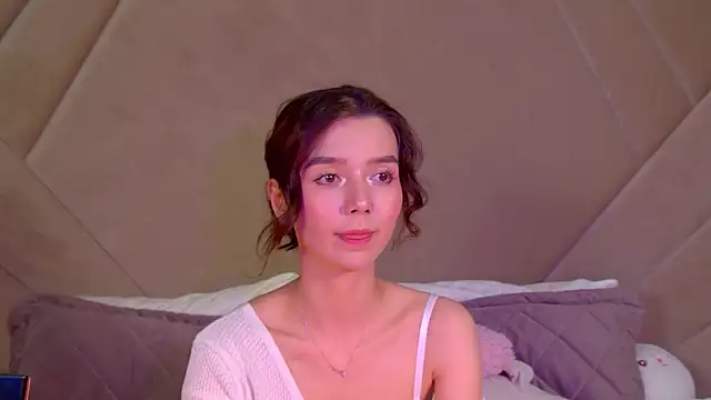 VanessaVienne online show from March 21, 2026, 4:33 pm