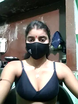 Erotic-Girl online show from February 6, 2026, 5:53 pm